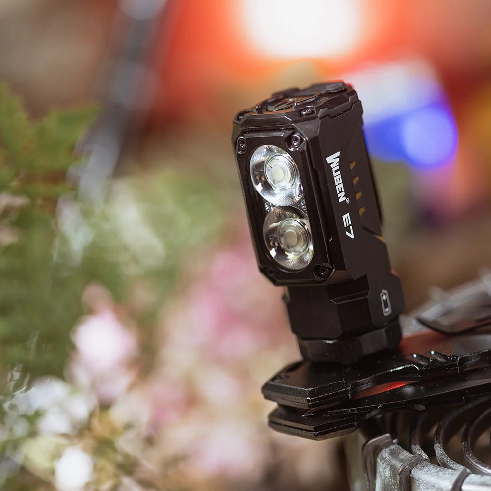 E7 Multi-functional EDC Flashlight 1800 Lumens - Image 20