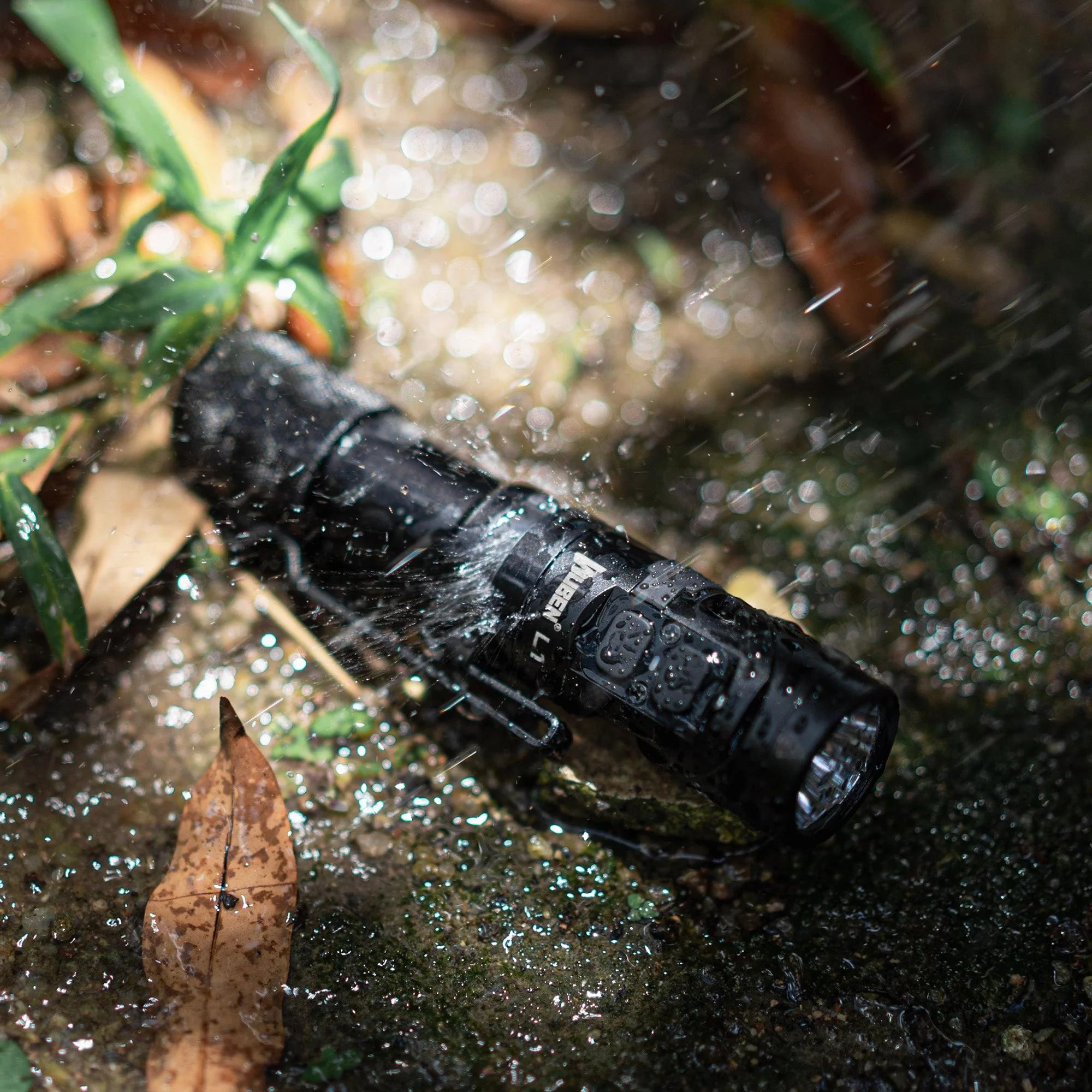 L1 2000 Lumens Flashlight - Dual Light Sources Flashlight with 180° Rotating Head- - Image 8
