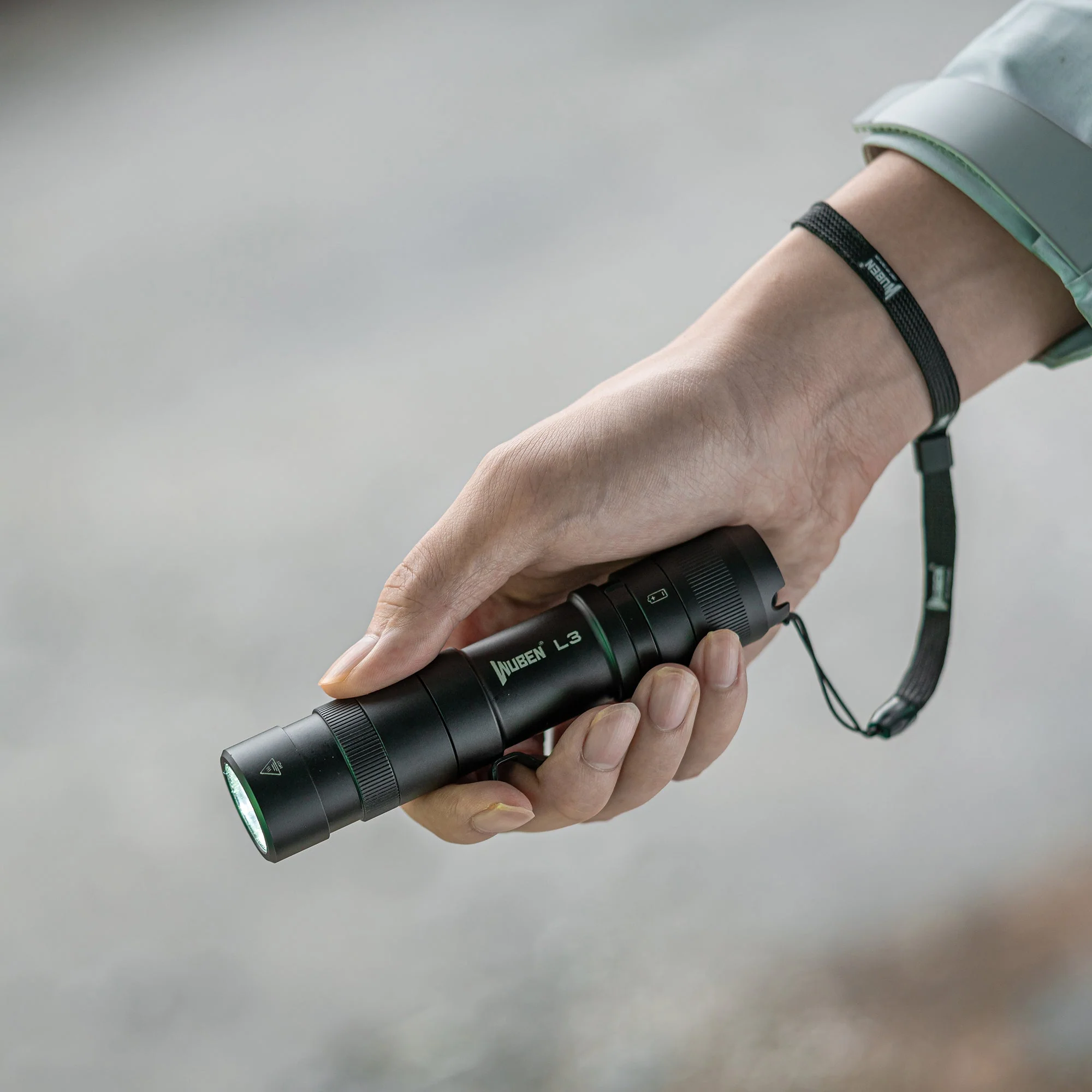 Wuben L3 Fast Charging Bright Flashlight - Image 17