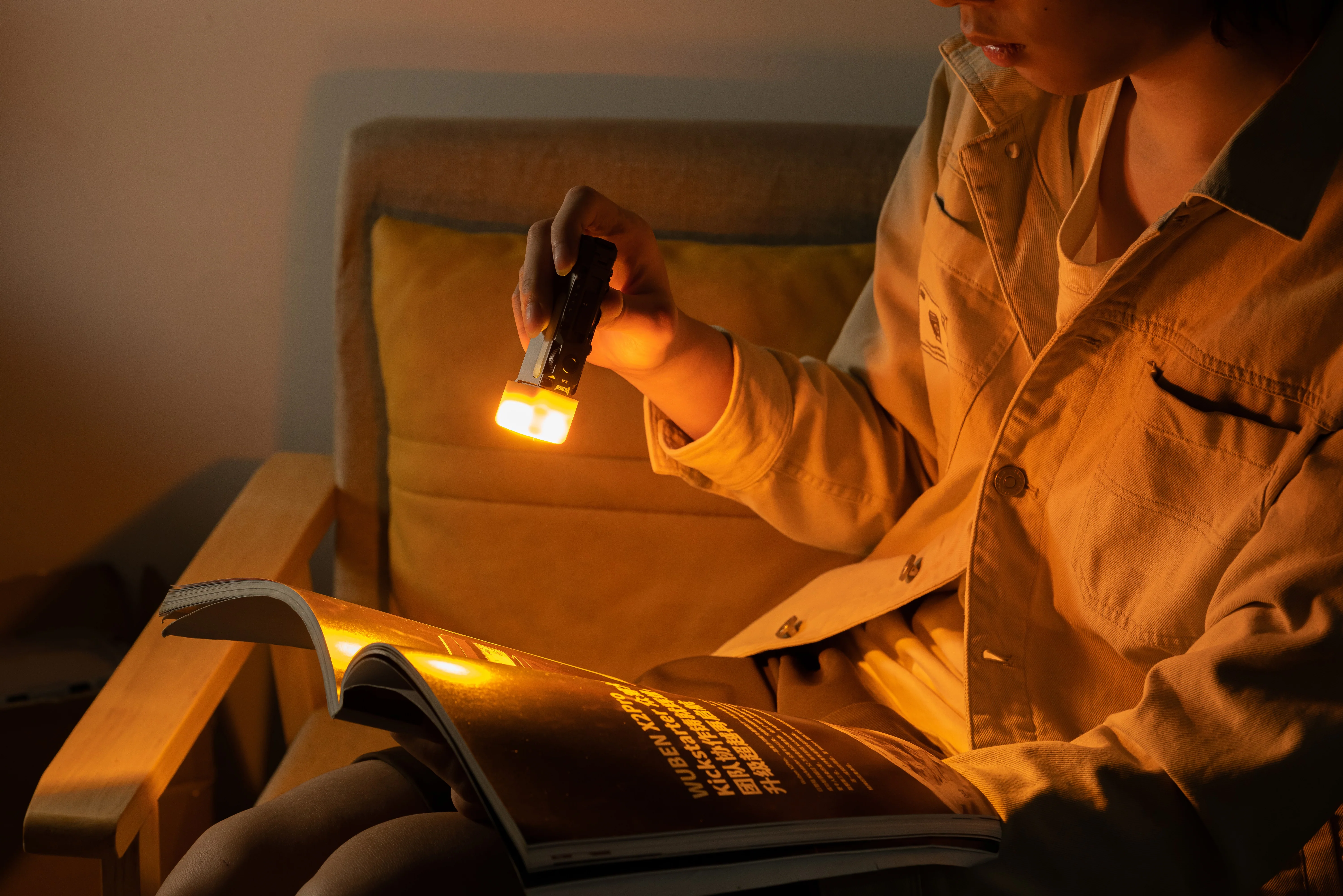 Wuben X4 Compact Multi-Function 1500 Lumen Flashlight - Image 39